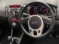 USED 2014 14 KIA VENGA 1.6 3 ECODYNAMICS 5d 123 BHP PAN ROOF 1/2 LEATHER