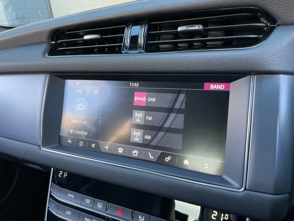 USED 2019 69 JAGUAR XF 2.0 D R-SPORT 4d 177 BHP 