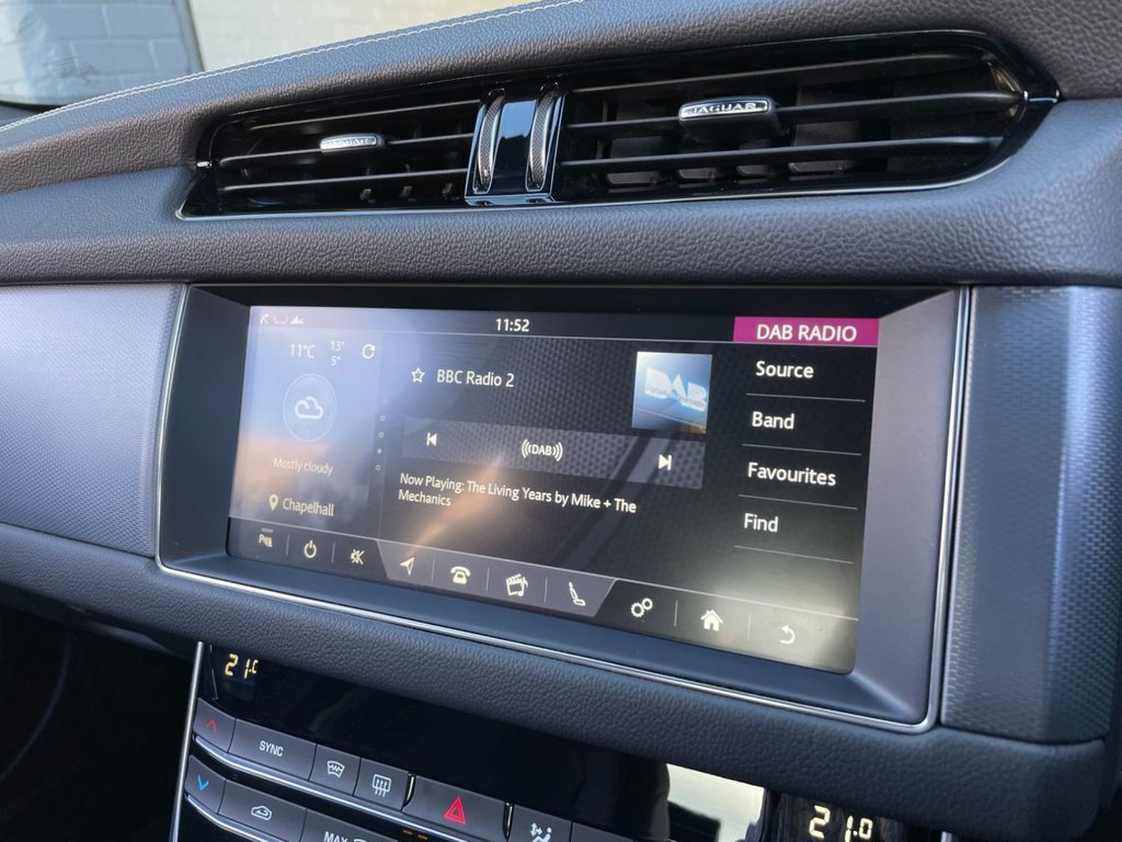 USED 2019 69 JAGUAR XF 2.0 D R-SPORT 4d 177 BHP 