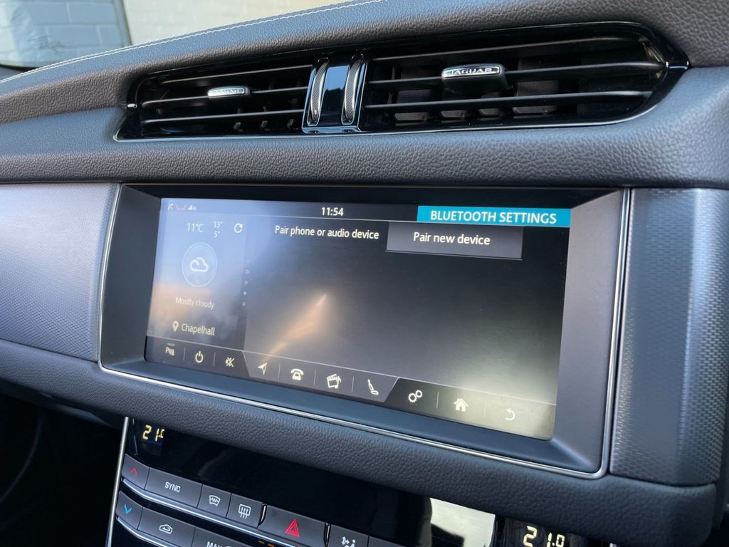 USED 2019 69 JAGUAR XF 2.0 D R-SPORT 4d 177 BHP 