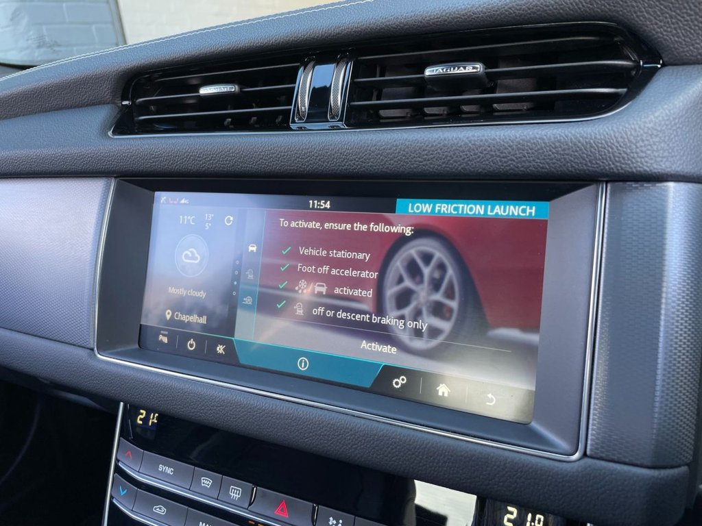 USED 2019 69 JAGUAR XF 2.0 D R-SPORT 4d 177 BHP 