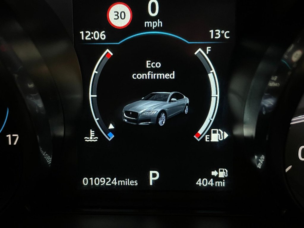 USED 2019 69 JAGUAR XF 2.0 D R-SPORT 4d 177 BHP 
