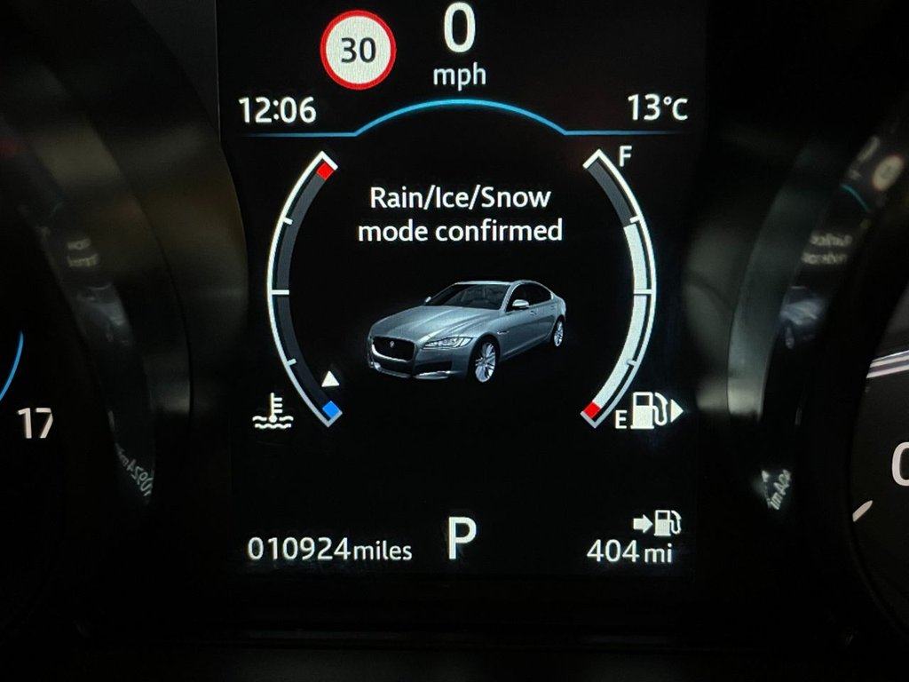 USED 2019 69 JAGUAR XF 2.0 D R-SPORT 4d 177 BHP 