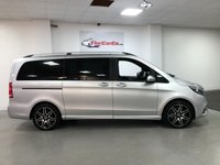 USED 2020 20 MERCEDES-BENZ V-CLASS 2.0 V 220 D AMG LINE L 5d 161 BHP * PANORAMIC ROOF * CLIMATE CONTROL *  8 SEATS * NAV * PARKING SENSORS * 19 INCH ALLOY WHEELS * PRIVACY GLASS *