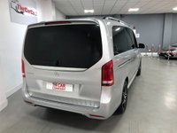 USED 2020 20 MERCEDES-BENZ V-CLASS 2.0 V 220 D AMG LINE L 5d 161 BHP * PANORAMIC ROOF * CLIMATE CONTROL *  8 SEATS * NAV * PARKING SENSORS * 19 INCH ALLOY WHEELS * PRIVACY GLASS *