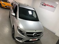 USED 2020 20 MERCEDES-BENZ V-CLASS 2.0 V 220 D AMG LINE L 5d 161 BHP * PANORAMIC ROOF * CLIMATE CONTROL *  8 SEATS * NAV * PARKING SENSORS * 19 INCH ALLOY WHEELS * PRIVACY GLASS *