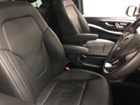 USED 2020 20 MERCEDES-BENZ V-CLASS 2.0 V 220 D AMG LINE L 5d 161 BHP * PANORAMIC ROOF * CLIMATE CONTROL *  8 SEATS * NAV * PARKING SENSORS * 19 INCH ALLOY WHEELS * PRIVACY GLASS *