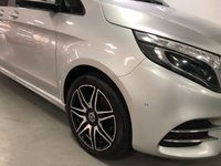 USED 2020 20 MERCEDES-BENZ V-CLASS 2.0 V 220 D AMG LINE L 5d 161 BHP * PANORAMIC ROOF * CLIMATE CONTROL *  8 SEATS * NAV * PARKING SENSORS * 19 INCH ALLOY WHEELS * PRIVACY GLASS *