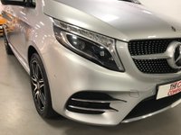 USED 2020 20 MERCEDES-BENZ V-CLASS 2.0 V 220 D AMG LINE L 5d 161 BHP * PANORAMIC ROOF * CLIMATE CONTROL *  8 SEATS * NAV * PARKING SENSORS * 19 INCH ALLOY WHEELS * PRIVACY GLASS *