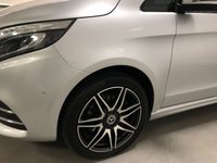 USED 2020 20 MERCEDES-BENZ V-CLASS 2.0 V 220 D AMG LINE L 5d 161 BHP * PANORAMIC ROOF * CLIMATE CONTROL *  8 SEATS * NAV * PARKING SENSORS * 19 INCH ALLOY WHEELS * PRIVACY GLASS *