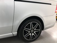 USED 2020 20 MERCEDES-BENZ V-CLASS 2.0 V 220 D AMG LINE L 5d 161 BHP * PANORAMIC ROOF * CLIMATE CONTROL *  8 SEATS * NAV * PARKING SENSORS * 19 INCH ALLOY WHEELS * PRIVACY GLASS *