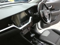 USED 2020 20 KIA NIRO 1.6 2 5d 104 BHP PART LEATHER INTERIOR BLUETOOTH REAR VIEW CAMERA