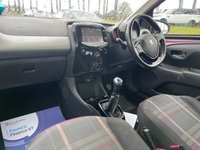 USED 2015 65 PEUGEOT 108 1.2 PURETECH ALLURE 5d 82 BHP BLUETOOTH +  DAB RADIO +  USB +  17" ALLOY WHEELS +  AUX +  CLIMATE CONTROL +