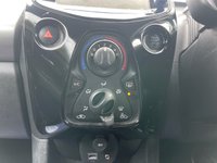 USED 2015 65 PEUGEOT 108 1.2 PURETECH ALLURE 5d 82 BHP BLUETOOTH +  DAB RADIO +  USB +  17" ALLOY WHEELS +  AUX +  CLIMATE CONTROL +