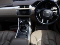 USED 2015 15 LAND ROVER RANGE ROVER EVOQUE 2.2 SD4 PURE TECH 5d 190 BHP BEST COLOUR COMBINATION WITH MAGNOLIA LEATHER. VERY RARE COMBINATION