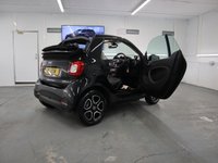 USED 2018 18 SMART FORTWO CABRIO 1.0 PRIME PREMIUM 2d 71 BHP SMART SERVICED AND VERY LOW MILES. WHAT A CAR.