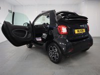 USED 2018 18 SMART FORTWO CABRIO 1.0 PRIME PREMIUM 2d 71 BHP SMART SERVICED AND VERY LOW MILES. WHAT A CAR.