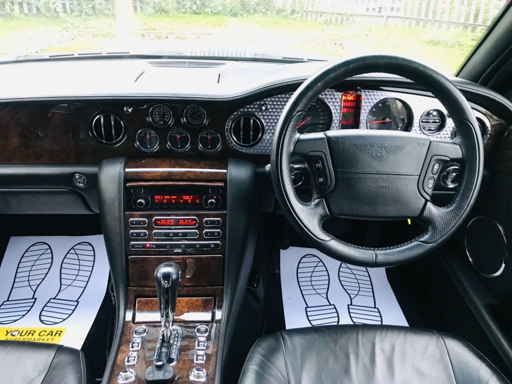 USED 2004 04 BENTLEY ARNAGE Mulliner ANY INSPECTION WELCOME ---- KEPT TO A VERY HIGH STANDARD THROUGHOUT ITS LIFE, A REAL TRIBUTE TO ITS PREVIOUS OWNER, LOOKS AND DRIVES REALLY NICE IMMACULATE CONDITION THROUGHOUT, MUST BE SEEN FOR THE PRICE BARGAIN BE QUICK, 6 MONTHS WARRANTY AVAILABLE,DEALER FACILITIES,WARRANTY,FINANCE,PART EX,FIRST TO SEE WILL BUY BARGAIN