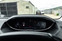 USED 2017 67 PEUGEOT 3008 1.2 PURETECH S/S ALLURE 5d 130 BHP REV CAM+PARK ASSIST+18" ALLOYS