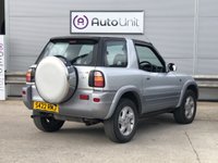 USED 1998 S TOYOTA RAV4 2.0 FREESPORT 3d 126 BHP ELECTRIC TILT / SLIDE SUNROOF + ELECTRIC ADJUST MIRRORS + CENTRAL LOCKING