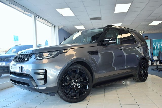 2017 67 Land Rover Discovery 3.0 TD6 HSE LUXURY 5d 255 BHP DVDS BLACK STYLING PACK 