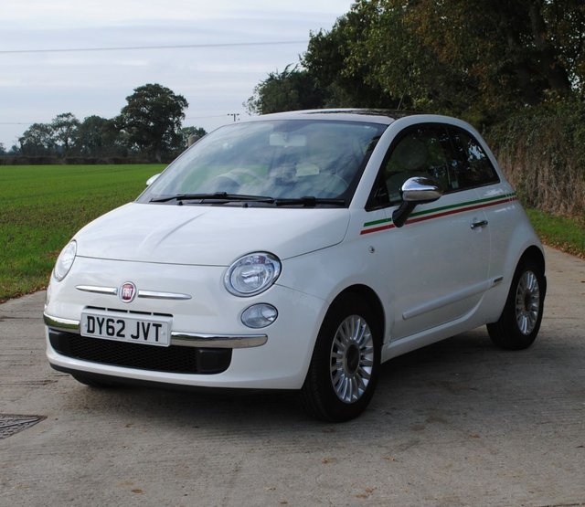 2012 62 Fiat 500 1.2 LOUNGE 3d 69 BHP