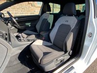 USED 2015 15 VOLKSWAGEN GOLF 2.0 R DSG 3d 298 BHP 