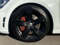 USED 2015 15 VOLKSWAGEN GOLF 2.0 R DSG 3d 298 BHP 