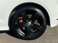 USED 2015 15 VOLKSWAGEN GOLF 2.0 R DSG 3d 298 BHP 