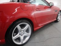 USED 2013 63 MERCEDES-BENZ SLK 1.8 SLK200 AMG SPORT EDITION 2d 184 BHP WITH LOW MILEAGE AND A GREAT MERCEDES SERVICE RECORD