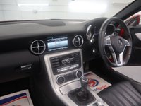 USED 2013 63 MERCEDES-BENZ SLK 1.8 SLK200 AMG SPORT EDITION 2d 184 BHP WITH LOW MILEAGE AND A GREAT MERCEDES SERVICE RECORD