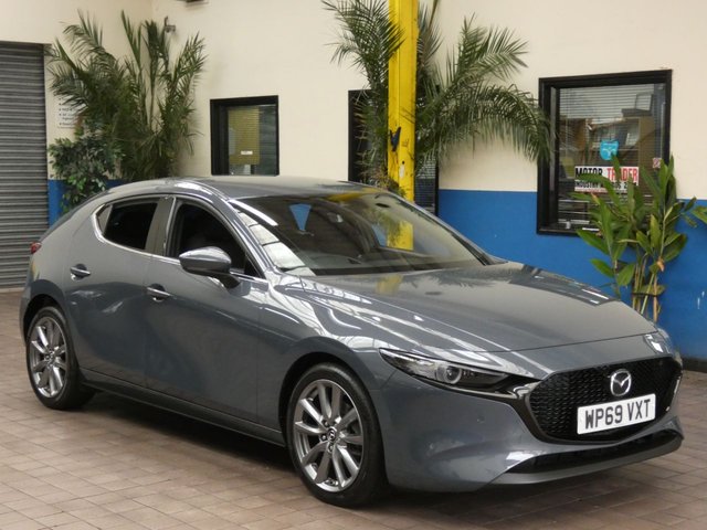2019 69 Mazda 3 2.0 SPORT LUX 5d 121 BHP