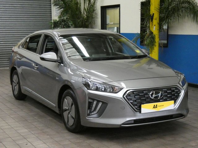 2020 70 Hyundai Ioniq 1.6 PREMIUM 5d 140 BHP