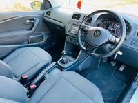 USED 2015 65 VOLKSWAGEN POLO 1.2 SE TSI 3d 89 BHP &pound;20  A YEAR ROAD TAX.