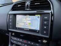 USED 2016 16 JAGUAR F-PACE 2.0 PRESTIGE AWD 5d 178 BHP 