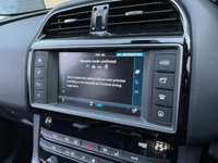 USED 2016 16 JAGUAR F-PACE 2.0 PRESTIGE AWD 5d 178 BHP 