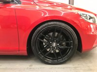 USED 2014 64 VOLVO V40 2.0 D4 R-DESIGN NAV 5d 187 BHP 