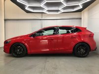 USED 2014 64 VOLVO V40 2.0 D4 R-DESIGN NAV 5d 187 BHP 