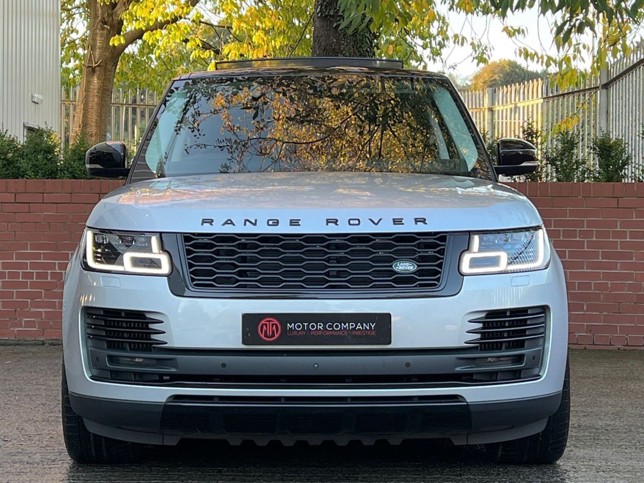 2018 68 LAND ROVER RANGE ROVER 4.4 SD V8 Autobiography Auto 4WD (s/s) 5dr