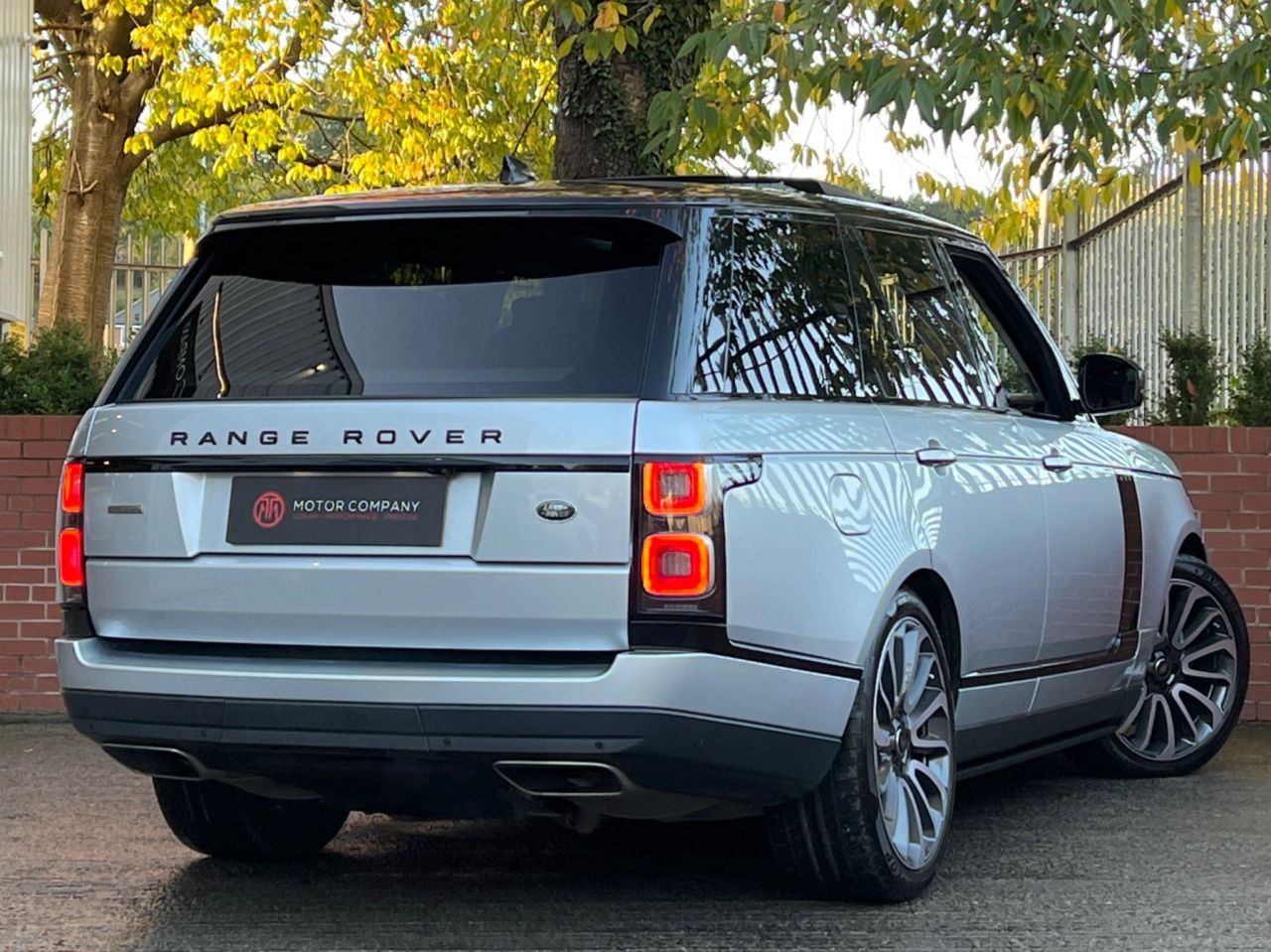 2018 68 LAND ROVER RANGE ROVER 4.4 SD V8 Autobiography Auto 4WD (s/s) 5dr