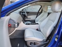 USED 2018 68 JAGUAR XE 2.0 PRESTIGE 4d 198 BHP GLASS ROOF, LIGHT OYSTER LEATHER