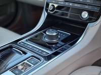 USED 2018 68 JAGUAR XE 2.0 PRESTIGE 4d 198 BHP GLASS ROOF, LIGHT OYSTER LEATHER