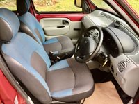 USED 2007 07 RENAULT KANGOO 1.1 AUTHENTIQUE 16V 5d 75 BHP GOWRINGS MOBILITY // ONLY 51,700 MILES//X9 SERVICE HISTORY STAMPS//AIRCONDITIONING  75 BHP GOWRINGS MOBILITY // ONLY 51,700 MILES // X9 SERVICE HISTORY STAMPS //AIR CONDITIONING