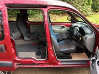 USED 2007 07 RENAULT KANGOO 1.1 AUTHENTIQUE 16V 5d 75 BHP GOWRINGS MOBILITY // ONLY 51,700 MILES//X9 SERVICE HISTORY STAMPS//AIRCONDITIONING  75 BHP GOWRINGS MOBILITY // ONLY 51,700 MILES // X9 SERVICE HISTORY STAMPS //AIR CONDITIONING