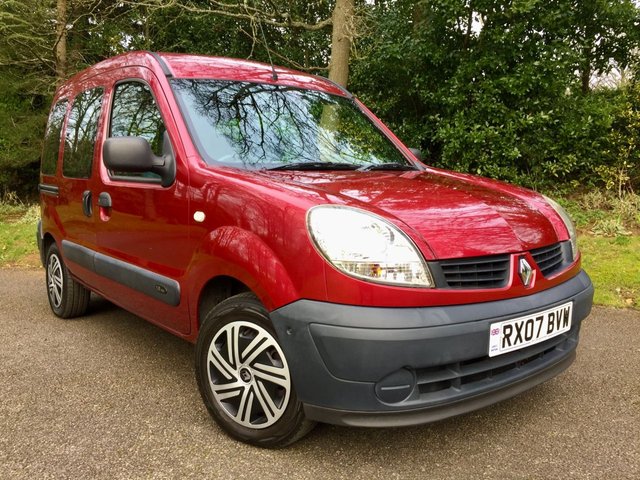2007 07 Renault Kangoo 1.1 AUTHENTIQUE 16V 5d 75 BHP GOWRINGS MOBILITY // ONLY 51,700 MILES//X9 SERVICE HISTORY STAMPS//AIRCONDITIONING 
