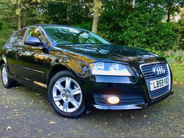 2010 59 Audi A3 2.0 TDI SE 5d 138 BHP ONLY 60,000 MILES / FULL AUDI MAIN DEALER SERVICE HISTORY/NAV/CAMBELT AND WATERPUMP RENEWED//X2 NEW FRONT TYRES