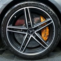 USED 2018 67 MERCEDES-BENZ GT 4.0 AMG GT C 2d 550 BHP HUGE SPEC, PREMIUM PLUS, DYNAMIC PLUS PACK, AIR SCARF, CERAMIC BRAKES - STUNNING