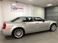 USED 2010 10 CHRYSLER 300C 3.0 CRD SRT 4d 215 BHP * AIR CONDITIONING * HALF LEATHER * 20 INCH ALLOY WHEELS * PARKING SENSORS *
