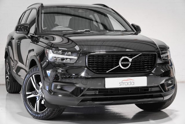 2020 69 Volvo Xc40 1.5 T3 R-DESIGN 5d 161 BHP