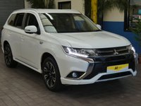 USED 2018 18 MITSUBISHI OUTLANDER 2.0 PHEV 4H 5d 200 BHP APP BASED SAT NAV LEATHER 4WD